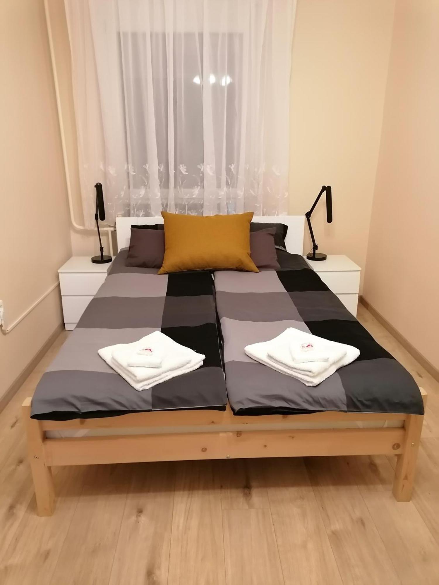 Central Park Apartman Szekszard Ngoại thất bức ảnh